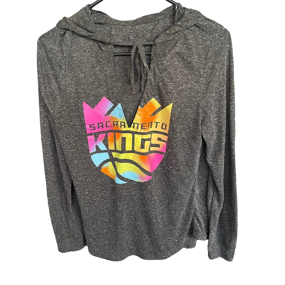 Sacramento Kings Sweater Womens Small Gray Hoodie Basketball‎ V-neck
